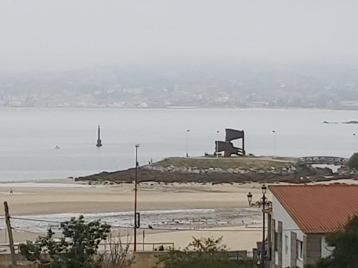 Vivienda Con Terraza En Playas De Baionaアパートメント エクステリア 写真